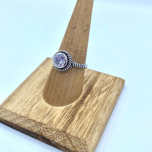 Light Amethyst CZ Sterling Silver Solitaire Ring Size 7,8,9 - Picture 3 of 7